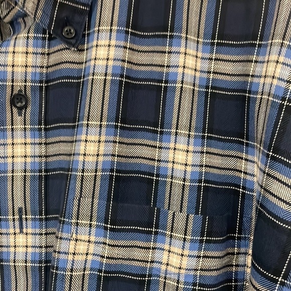 L.L. Bean Men's Traditional Fit Blue Plaid Cotton Button Front Shirt, XL- Reg - Picture 4 of 6